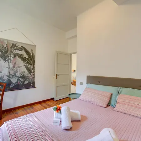 Casa Rachele Center 2br And Balcony - Happy Apartment Stresa